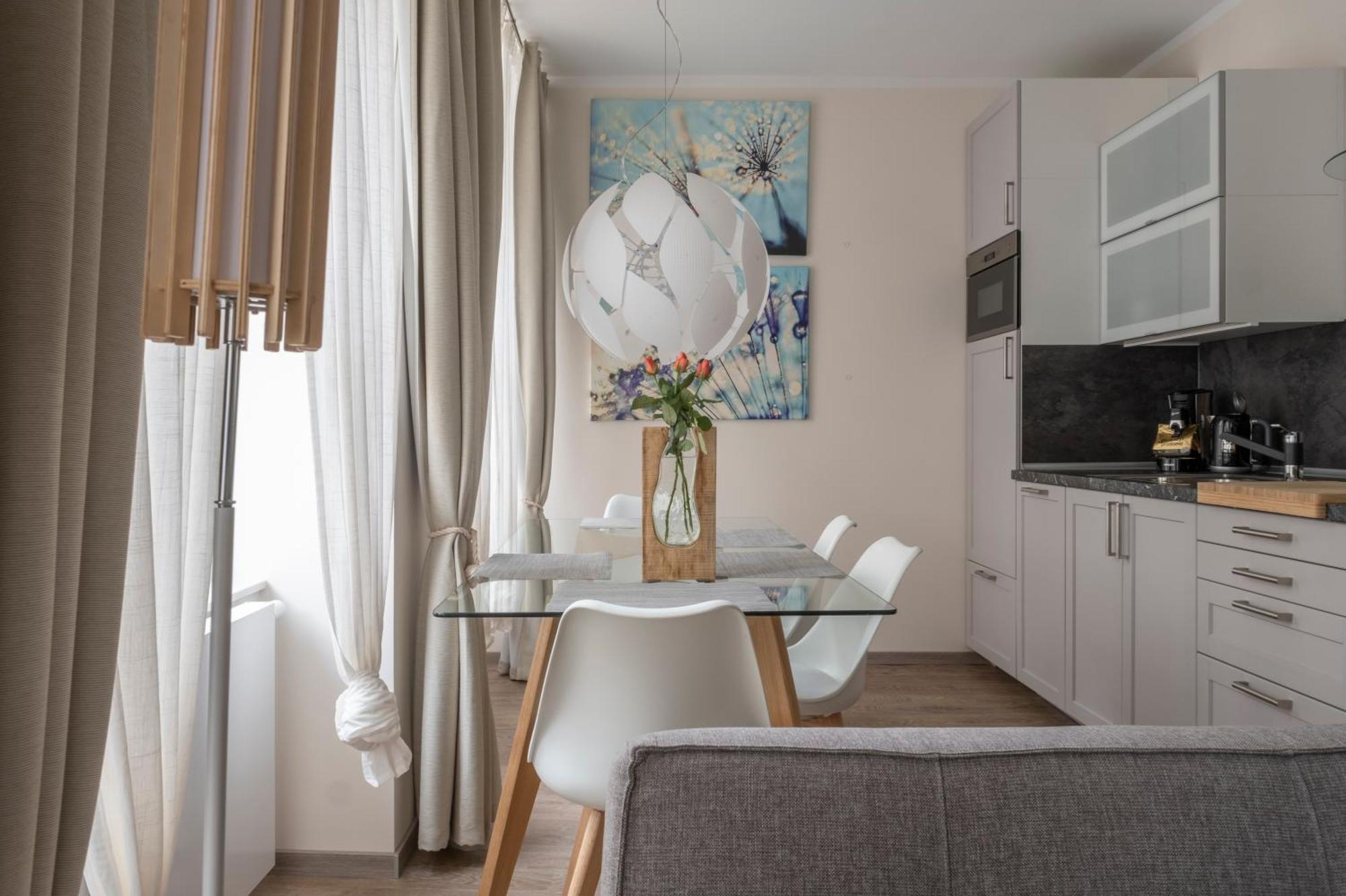 Apartments Zur Alten Konditorei Schwerin  Rum bild